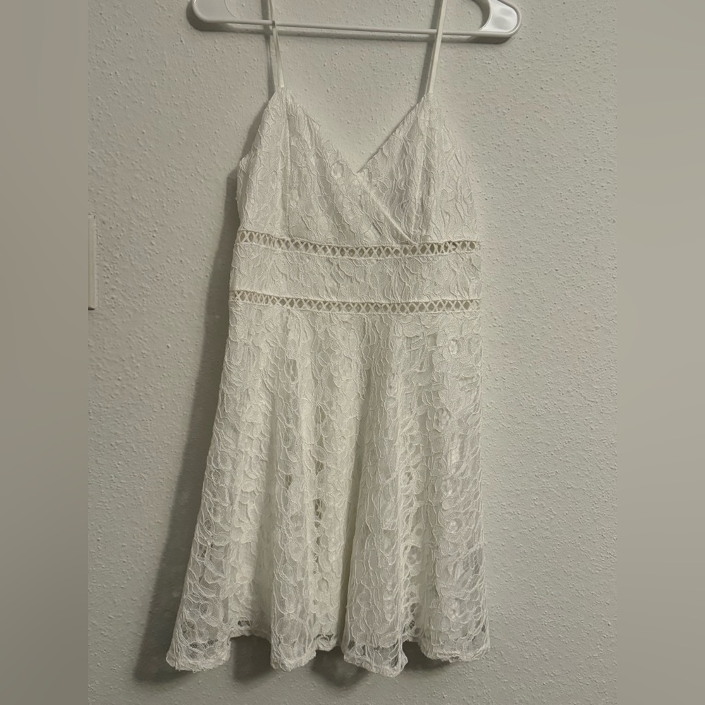 Lace white dress shorter length perfect for summer
